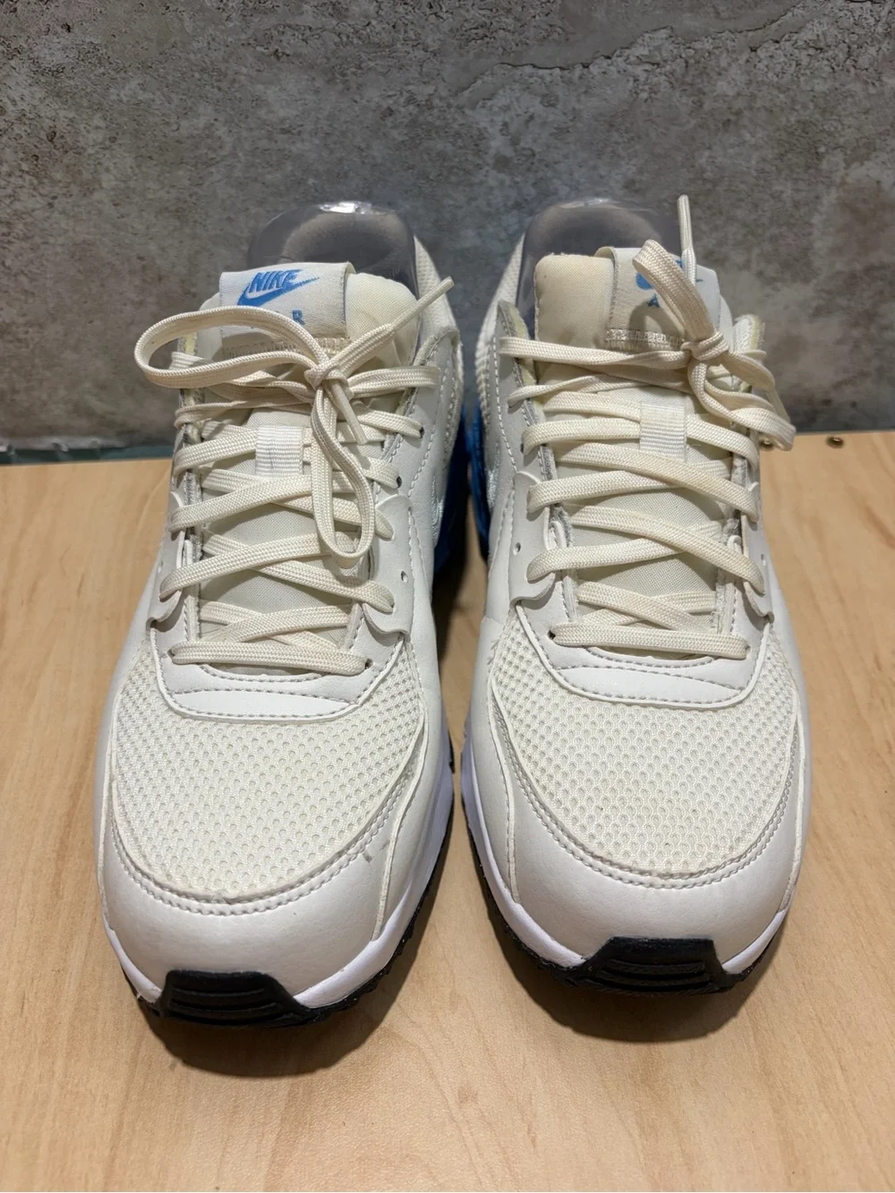 Nike follow us